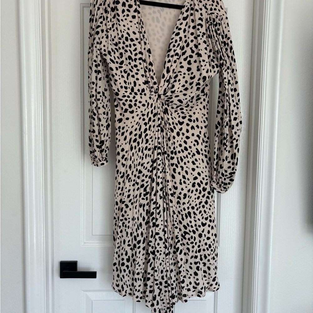 Chic Black and Cream Patterned Midi Dress